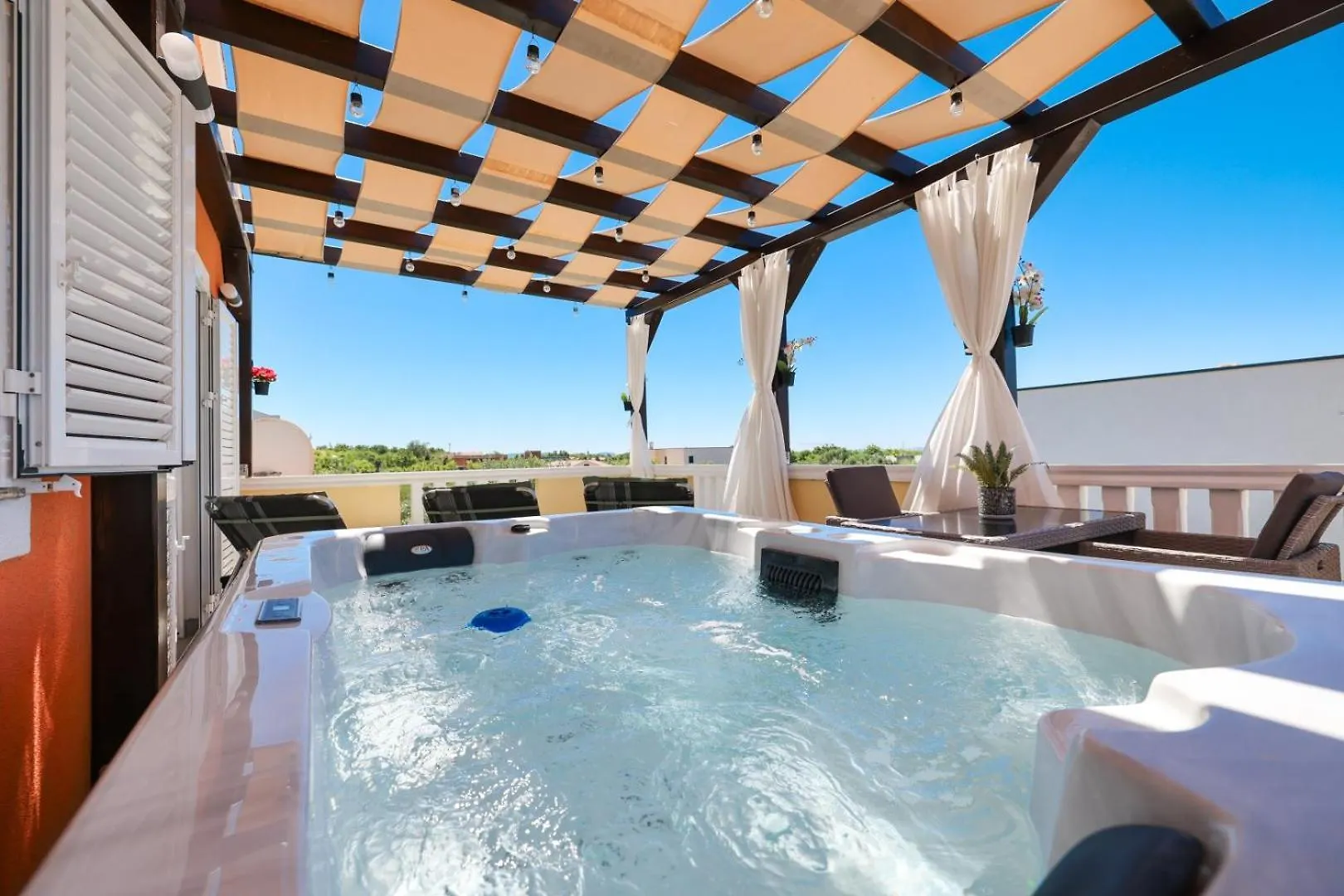 Crowonder Sunset Apartments With Amazing View!!! Privlaka  Croácia